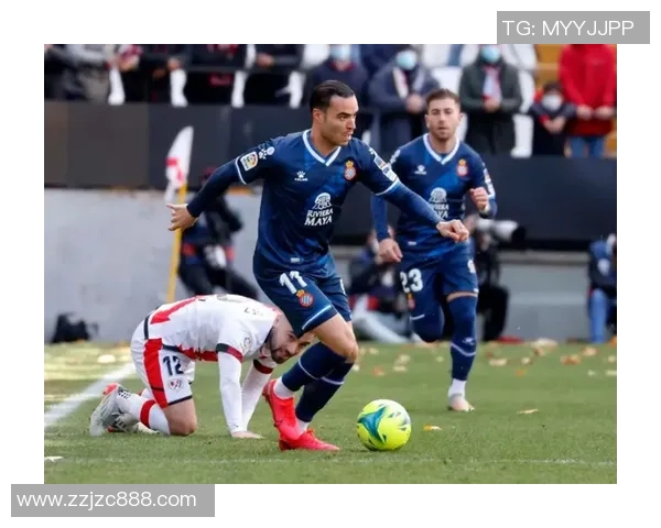 艾瓦尔主场迎战西班牙人双方争夺宝贵积分的激烈对决 艾瓦尔主场迎战西班牙人双方争夺宝贵积分的激烈对决