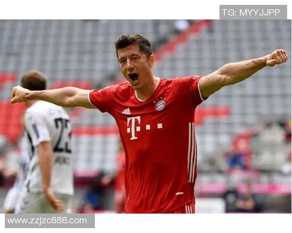 莱万重返安联球场引发争议拜仁球迷怒斥其忘恩负义 莱万重返安联球场引发争议拜仁球迷怒斥其忘恩负义